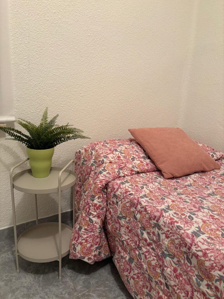 habitacion individual coliving city salamanca